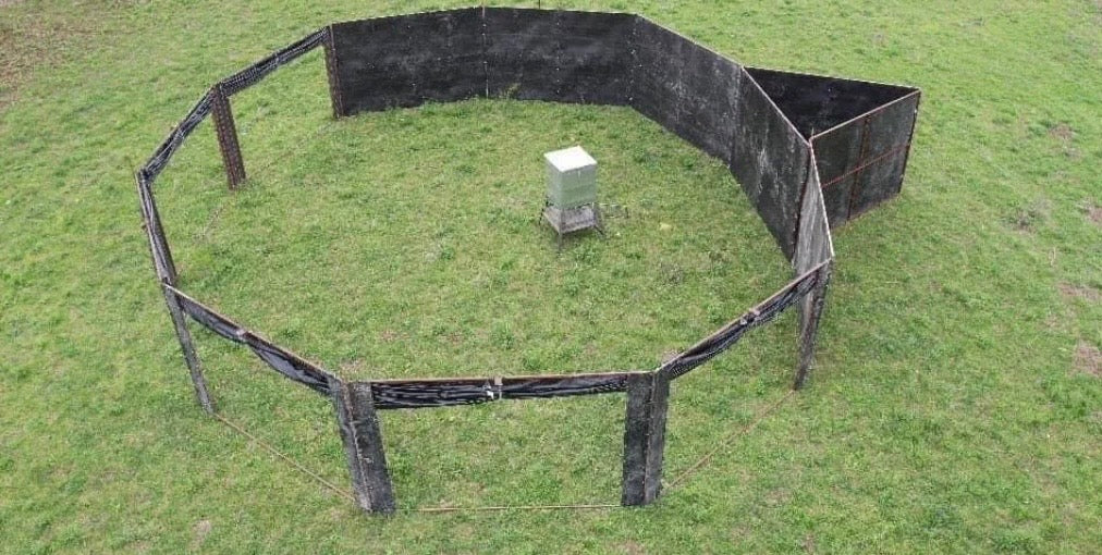 Loading Chute, Custom Built Loading Chute to unload animals from a trap, pen or barn (Call For Pricing )